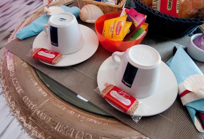 اتاق استاندارد چهار تخته, Al Volo B&b