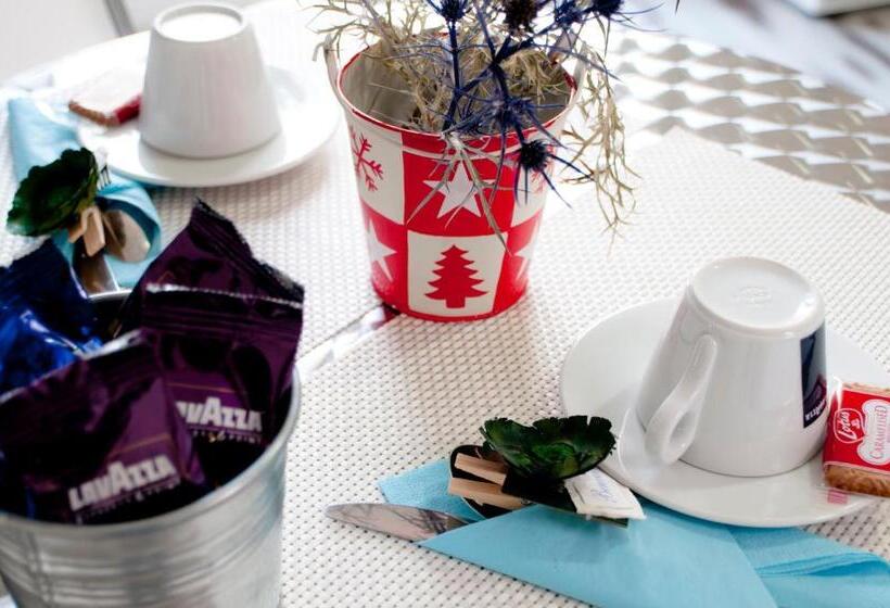 اتاق استاندارد سه نفره, Al Volo B&b