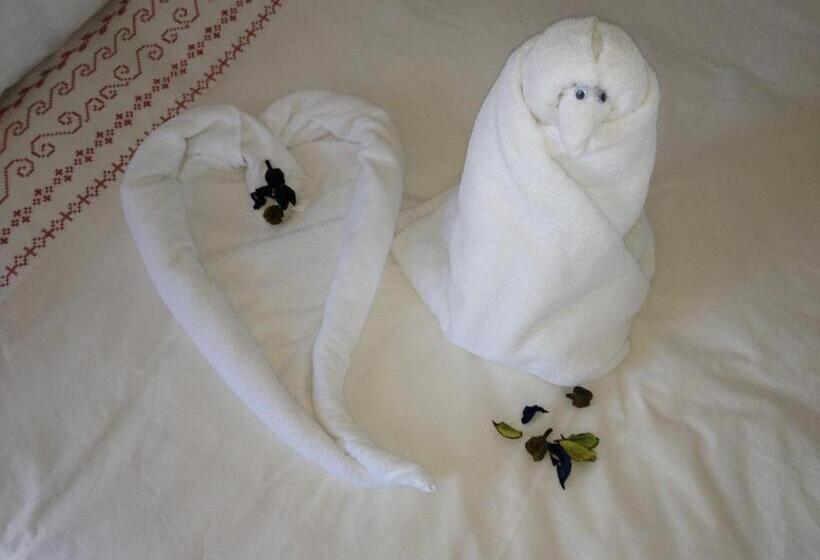 اتاق استاندارد سه نفره, Al Volo B&b