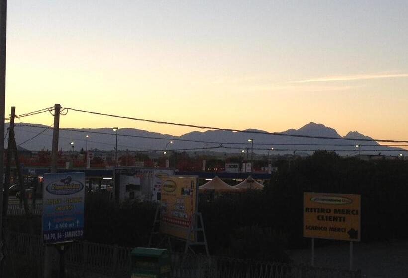 اتاق استاندارد سه نفره, Al Volo B&b