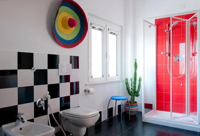 اتاق استاندارد چهار تخته, Al Volo B&b