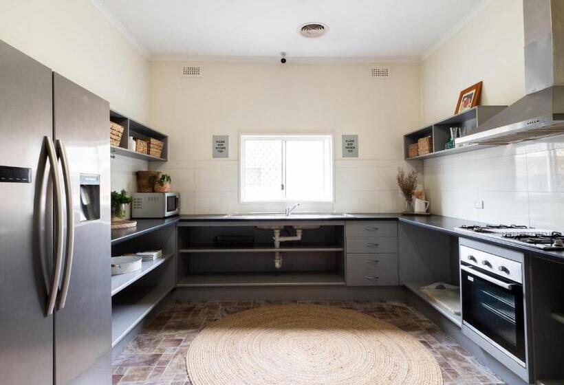 标准房带园景, Bendigo Backpackers