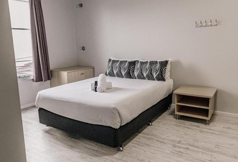 חדר משפחתי חדר אמבטיה משותף, Yamba Central