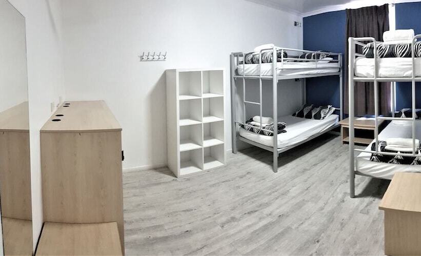 חדר משפחתי חדר אמבטיה משותף, Yamba Central