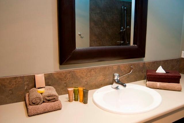 标准间带漩涡浴缸, Bairnsdale Motel