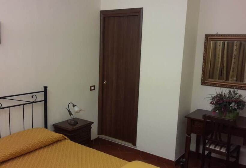 חדר סטנדרט, Rupe Antica