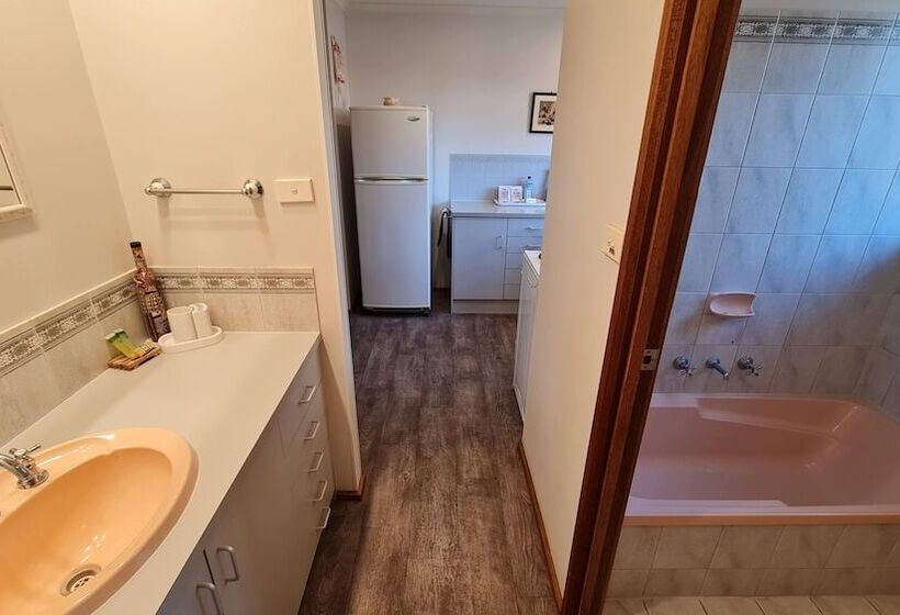 בית, 2 חדרי שינה, Barossa Country Cottages