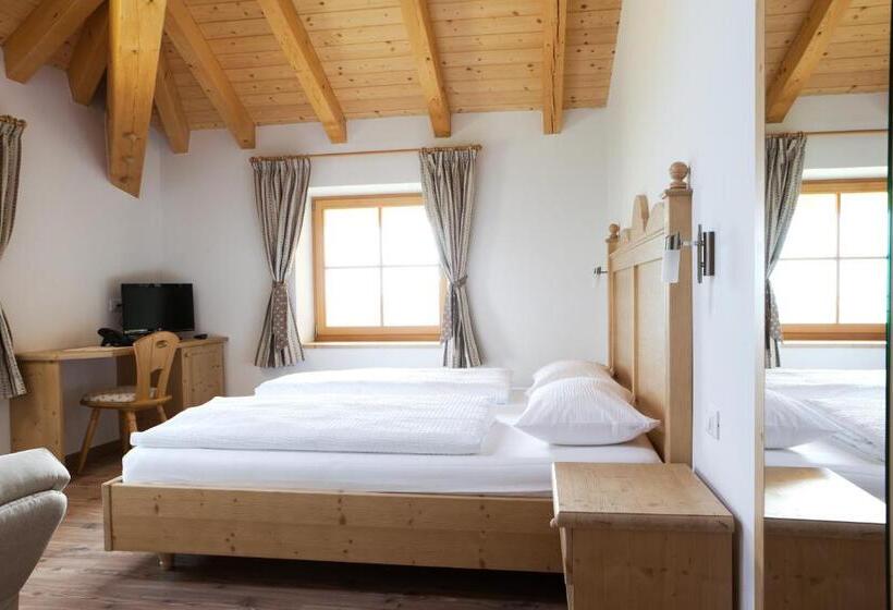 غرفة ديلوكس, Coronata Haus