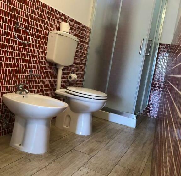 スタンダードルーム, La Madonnina