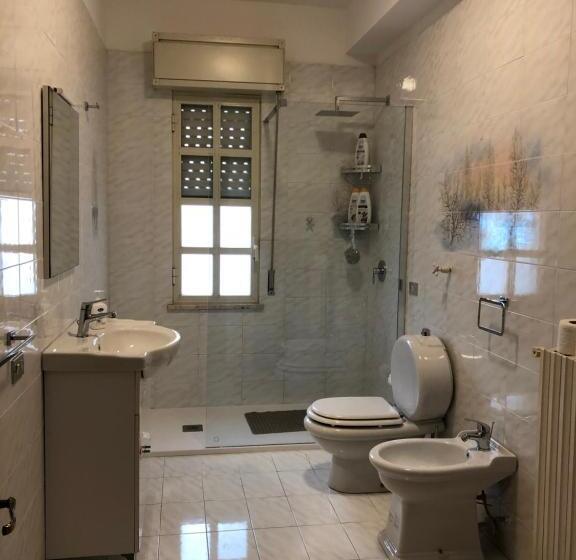 ２ベッドスイートルーム, La Madonnina