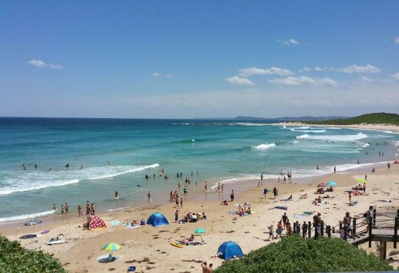 חדר משפחתי, The Entrance Backpackers