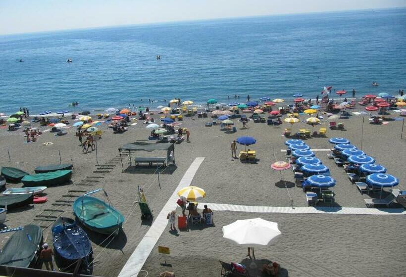 اتاق سه نفره سوپریور با چشمانداز دریا, 4 Venti Spa & Wellness