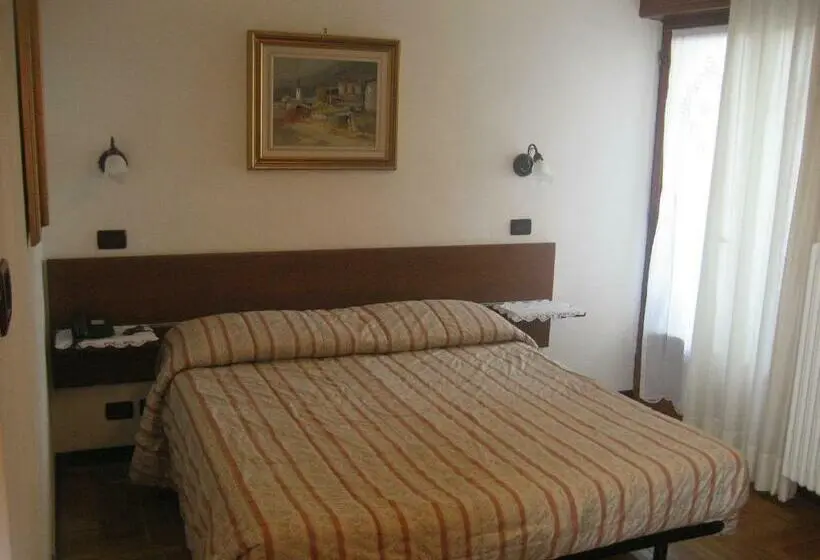 マウンテンビュースタンダードルーム, Albergo Castello Da Bonino