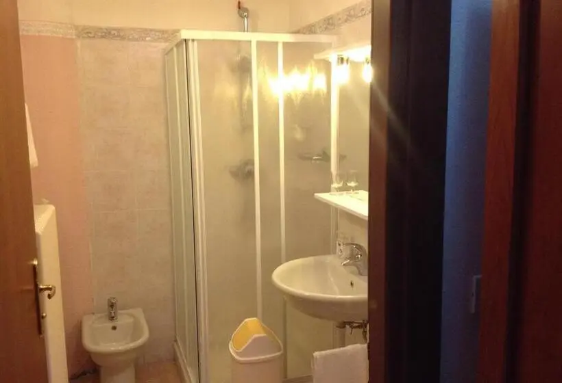 ファミリーステューディオ, Albergo Castello Da Bonino