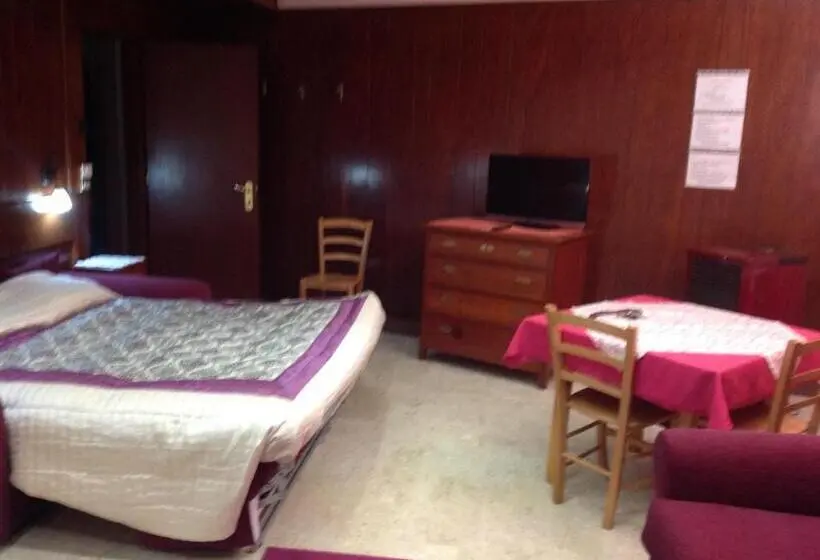 ファミリーステューディオ, Albergo Castello Da Bonino