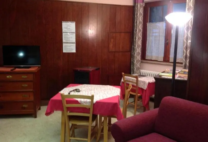 ファミリーステューディオ, Albergo Castello Da Bonino