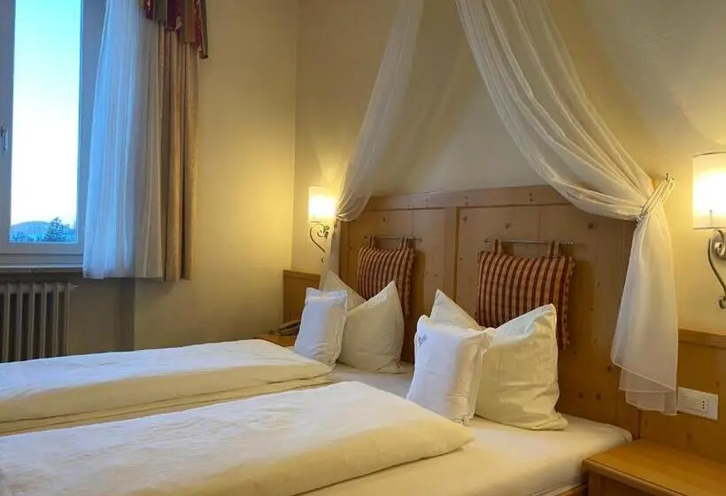 Standard-huone, Castel Latemar