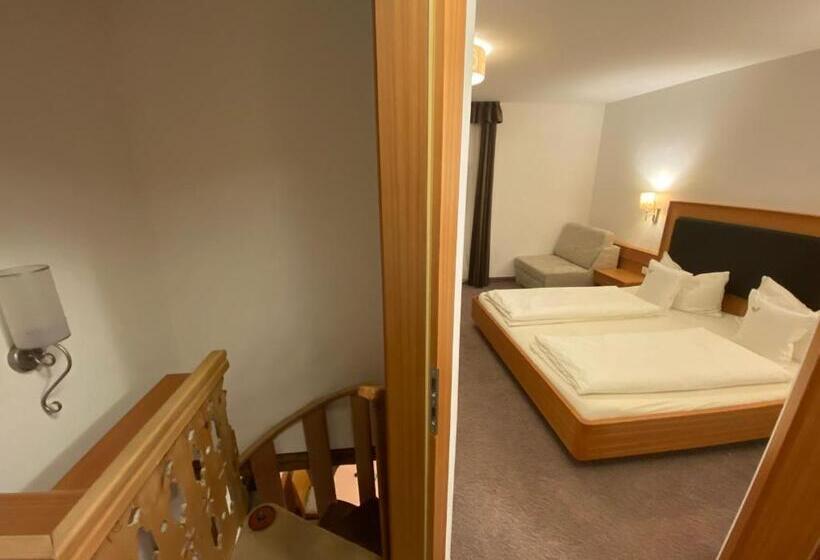 סוויטת דופלקס, Castel Latemar