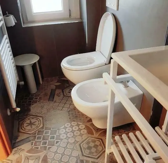 Standard Kolmen Hengen Huone, Degli Olmi