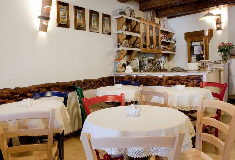 اتاق استاندارد چهار تخته, Garnì La Rua Nel Bosco