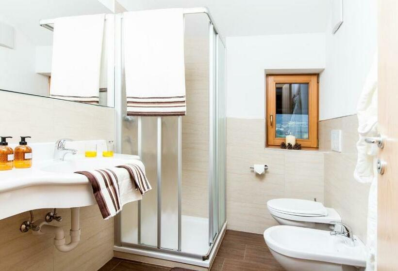 חדר סטנדרט עם מרפסת, Lindnerhof