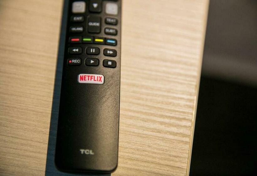 חדר סטודיו סטנדרד, Nightcap At Blue Cattle Dog