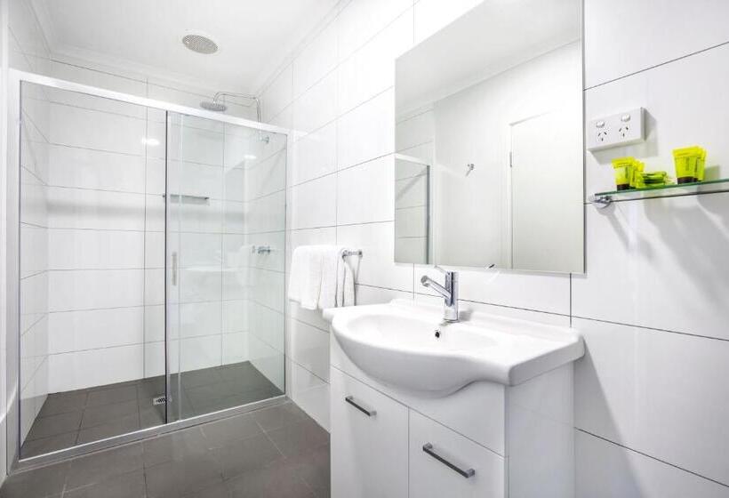 חדר סטודיו סטנדרד, Nightcap At Blue Cattle Dog