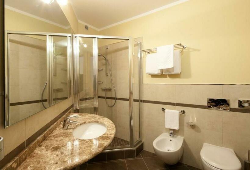 4인용 스탠다드 룸, Portavescovo