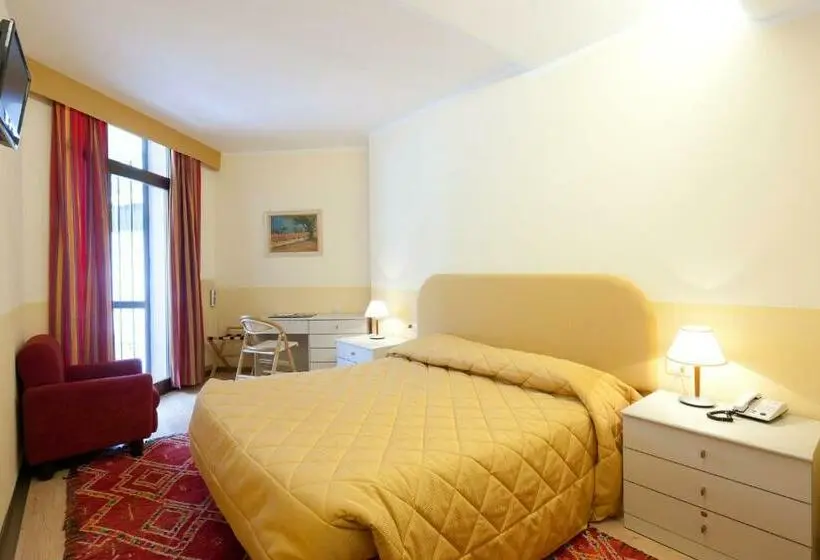 Standard-huone, Portavescovo