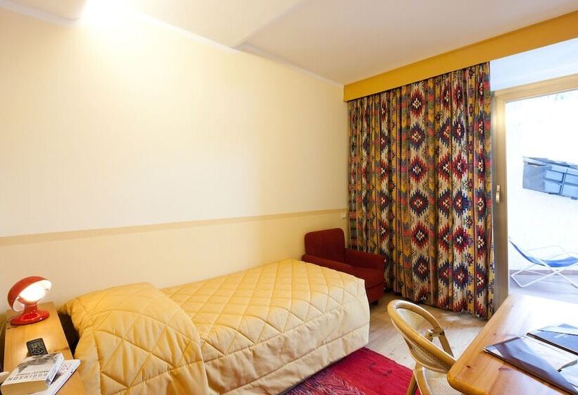 스탠다드 싱글 룸, Portavescovo