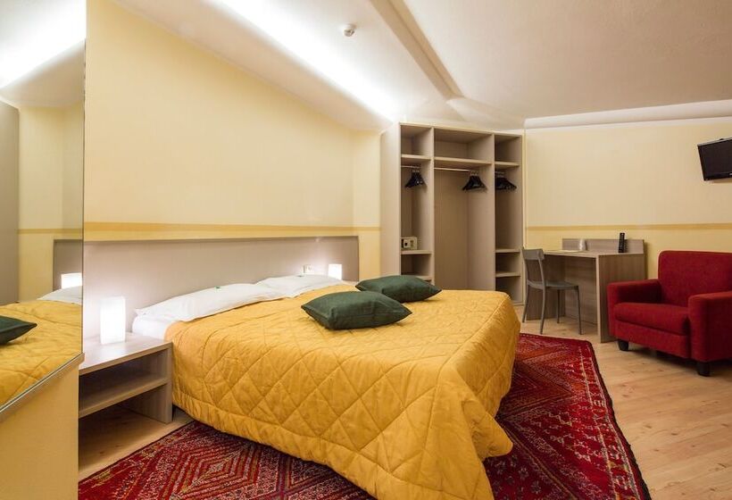 スタンダードルーム, Portavescovo