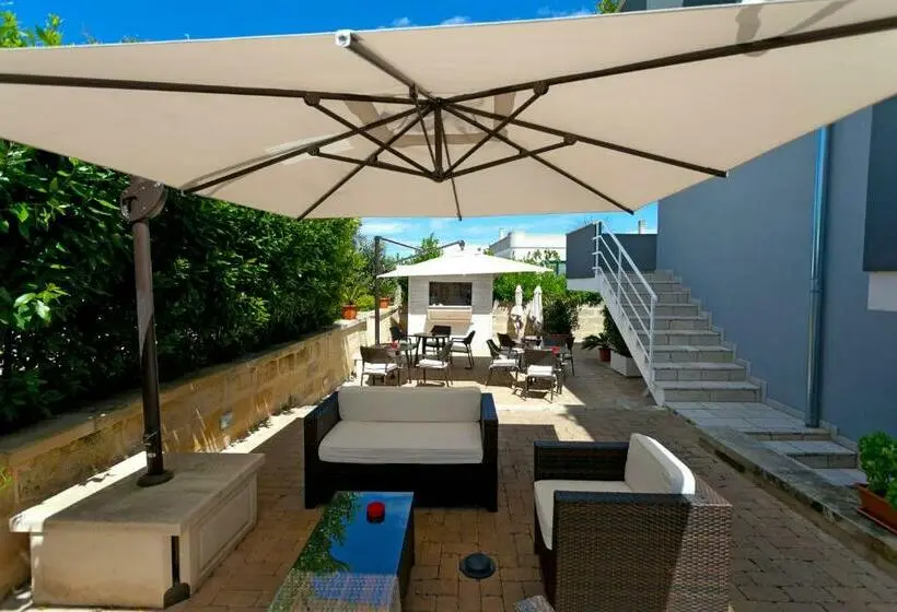 プールの見えるスーペリアルーム, Le Murge Del Salento Hotel B&b Depandance