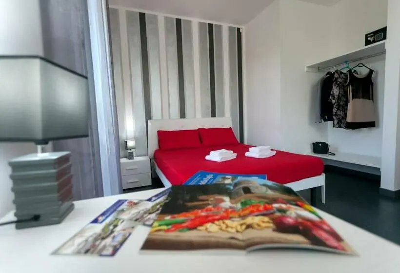 プールの見えるスーペリアルーム, Le Murge Del Salento Hotel B&b Depandance