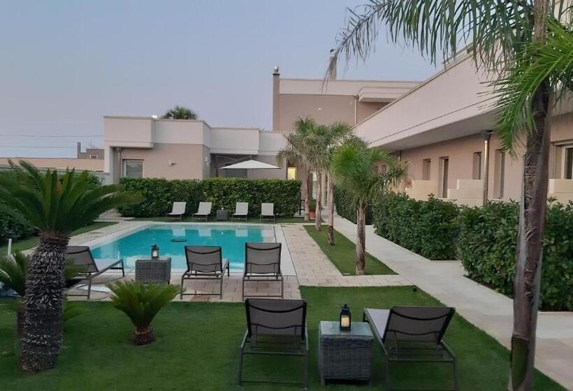 Номер Стандарт Вид на Бассейн, Le Murge Del Salento Hotel B&b Depandance