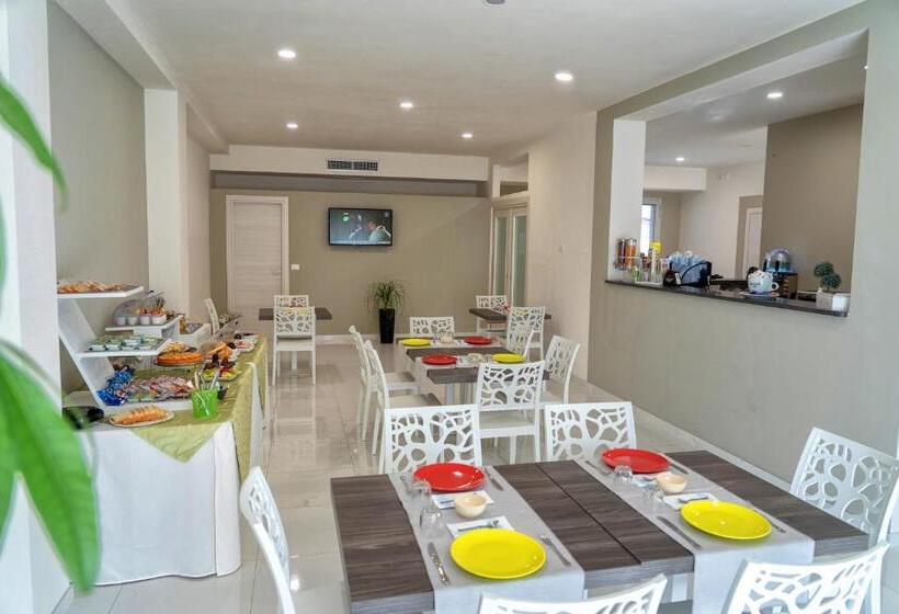 חדר דלוקס עם מרפסת טרסה, Le Murge Del Salento Hotel B&b Depandance