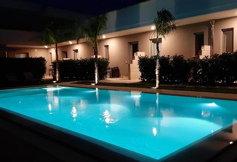 חדר סטנדרט נוף לבריכה, Le Murge Del Salento Hotel B&b Depandance