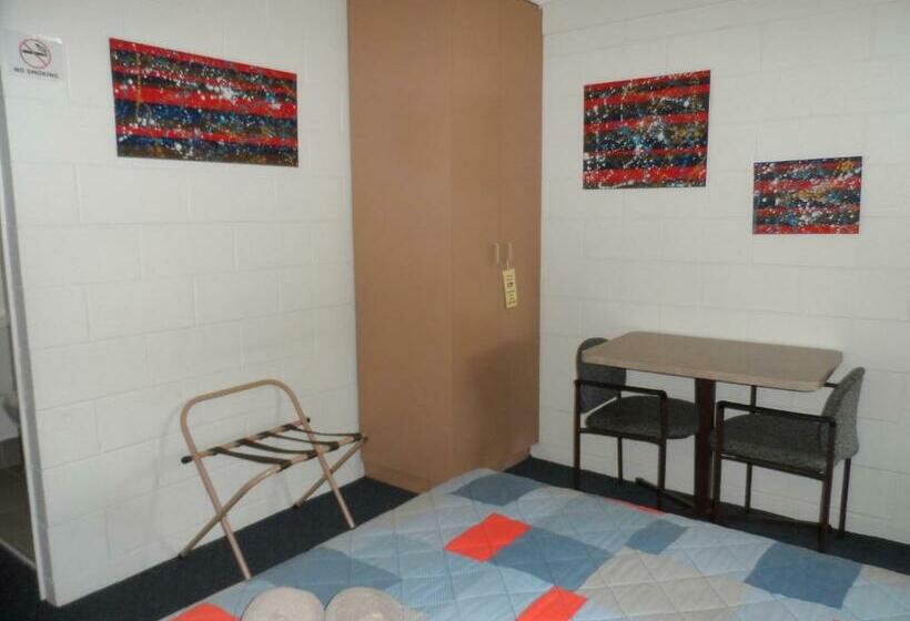 Номер Стандарт, Oakey Motel