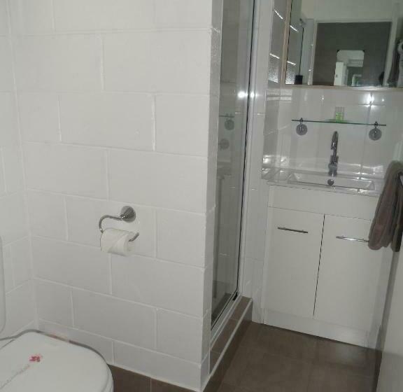 Номер Стандарт, Oakey Motel