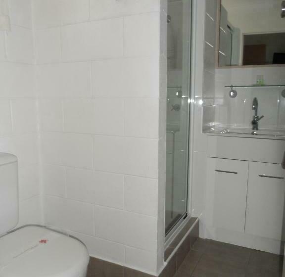 Номер Стандарт, Oakey Motel