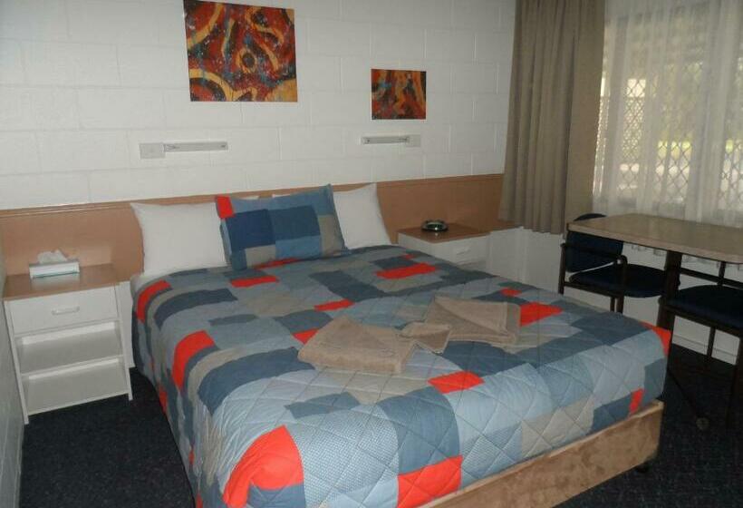 Номер Стандарт, Oakey Motel