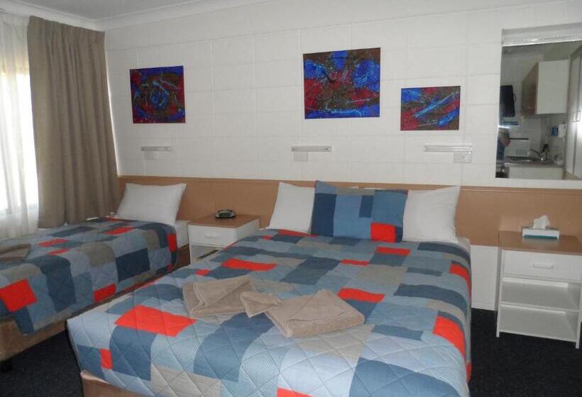 패밀리 룸, Oakey Motel