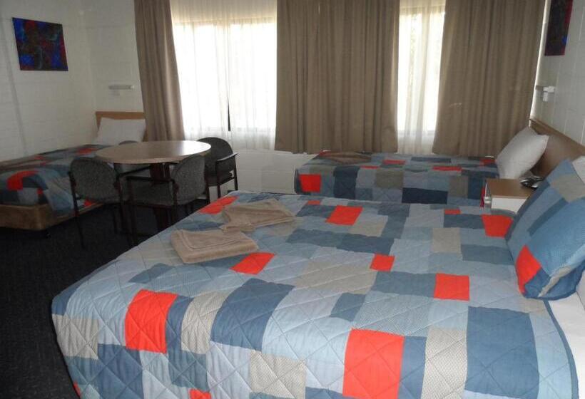 Семейный Номер, Oakey Motel