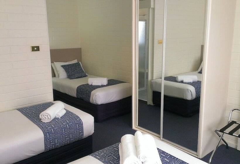 패밀리 룸, Oval Motel   Murray Bridge