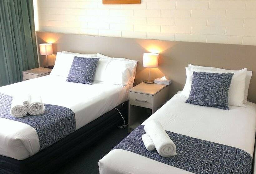 חדר משפחתי, Oval Motel   Murray Bridge