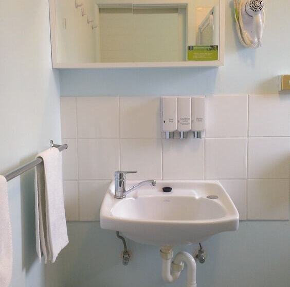 패밀리 룸, Oval Motel   Murray Bridge