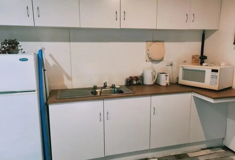 Standard-studio, Oval Motel Murray Bridge