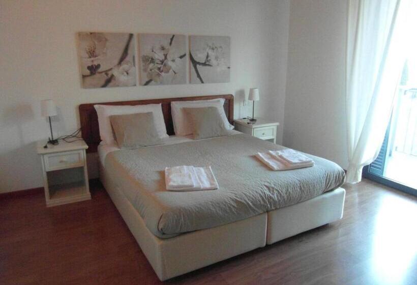 דירת חדר, Residence I Fiori