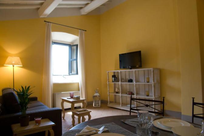 2 Szobás Apartman, Fonte Del Lupo