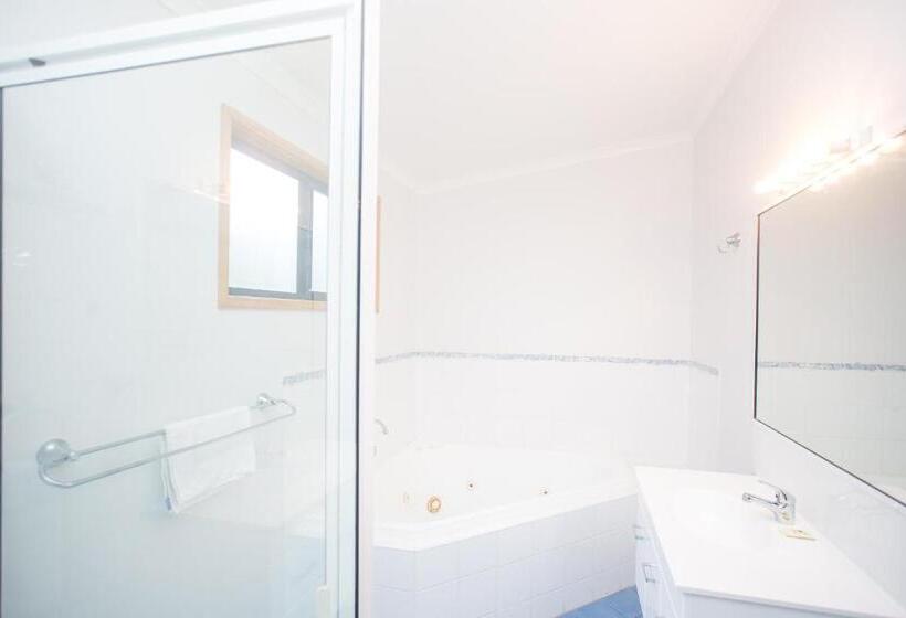 ویلای 2 خوابه با چشم‌انداز دریا, Thou Walla Sunset Retreat