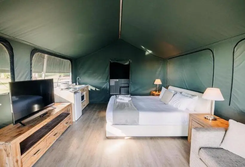 چادر با خدمات رفاهی استاندارد, Thou Walla Sunset Retreat